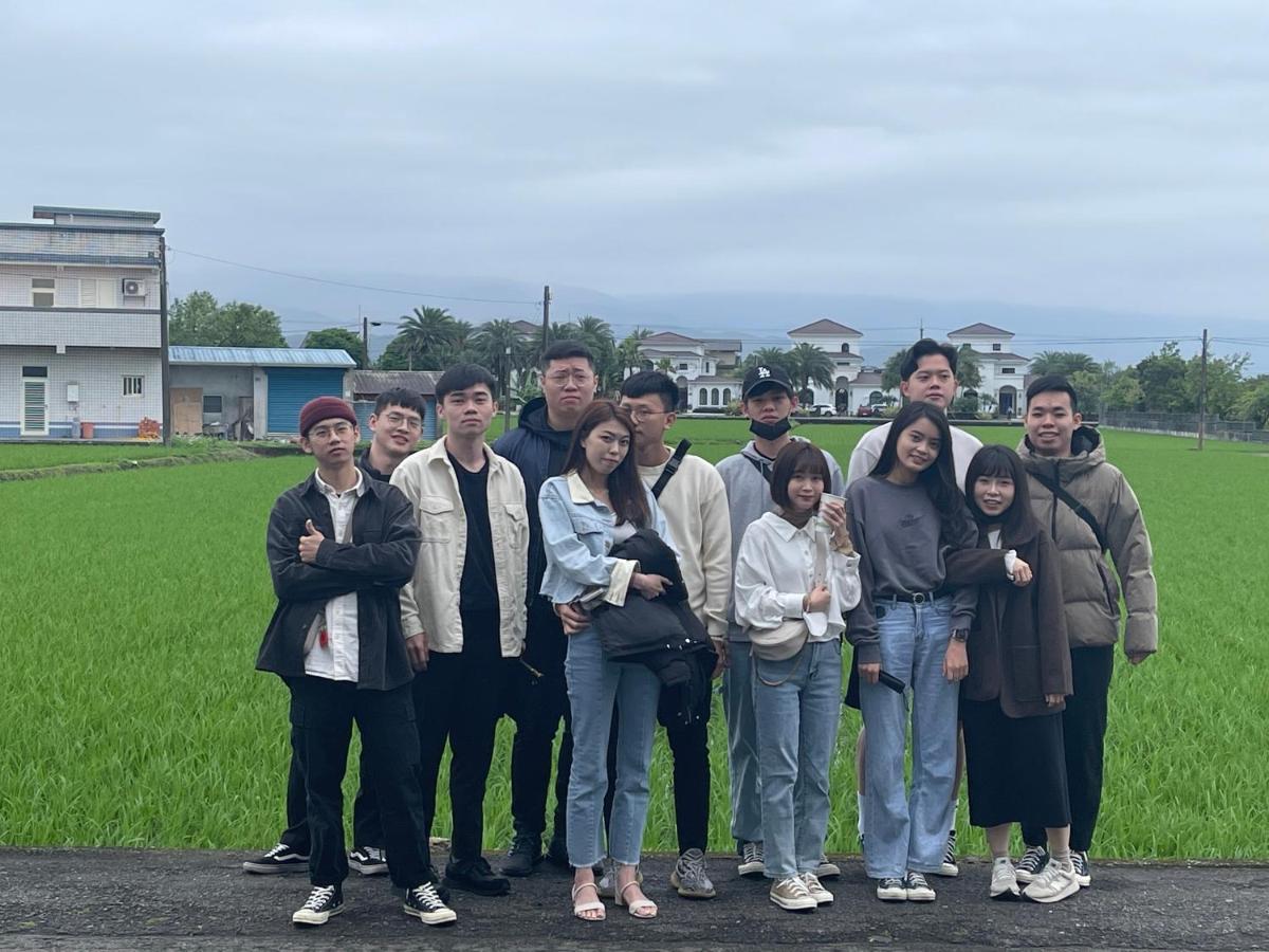 方興top會館 全新包棟電梯民宿 Sanxing Bagian luar foto