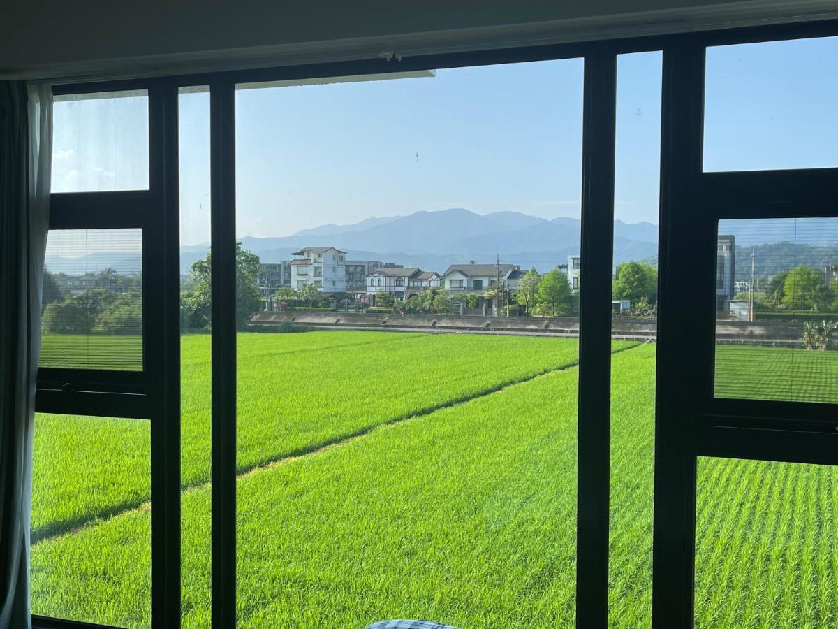 方興top會館 全新包棟電梯民宿 Sanxing Bagian luar foto