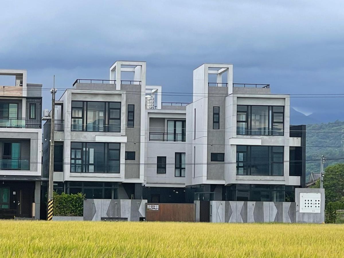 方興top會館 全新包棟電梯民宿 Sanxing Bagian luar foto