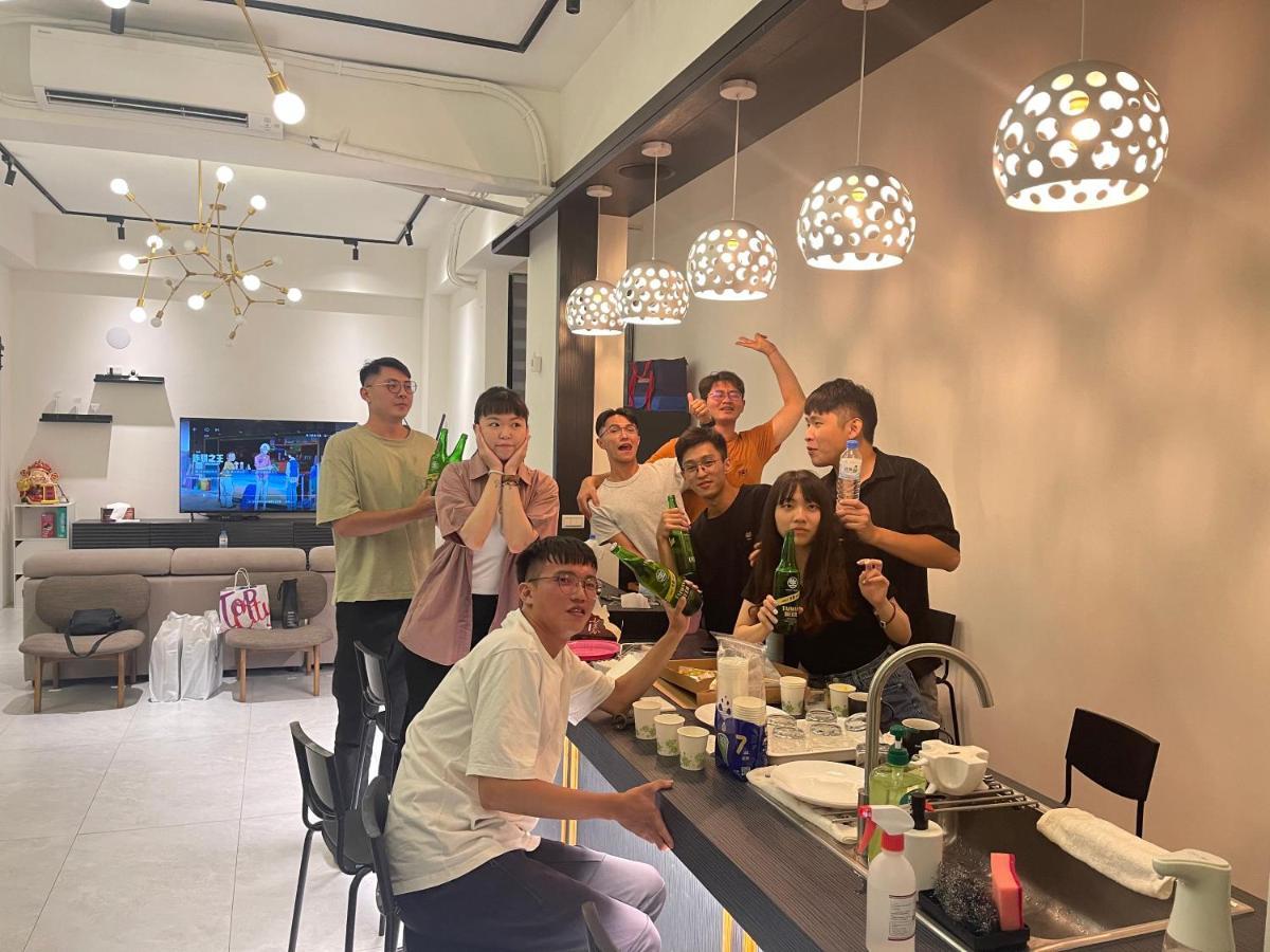 方興top會館 全新包棟電梯民宿 Sanxing Bagian luar foto