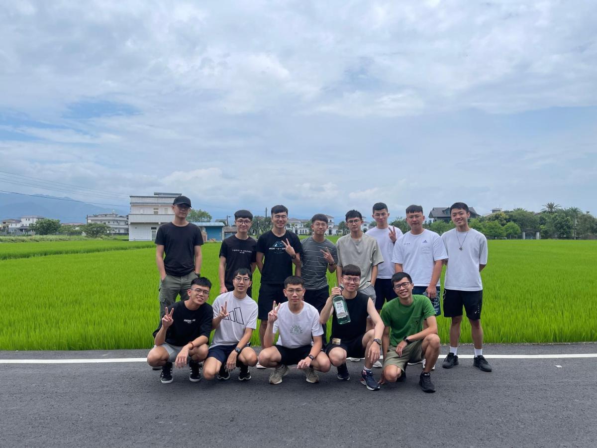 方興top會館 全新包棟電梯民宿 Sanxing Bagian luar foto
